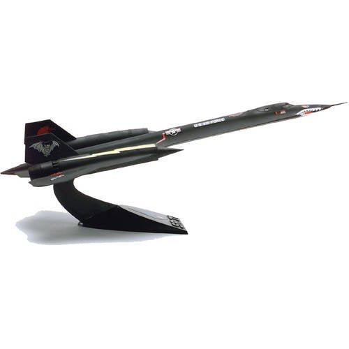 851187 1/110 Snap SR-71A Blackbird Desktop Fashions for Home