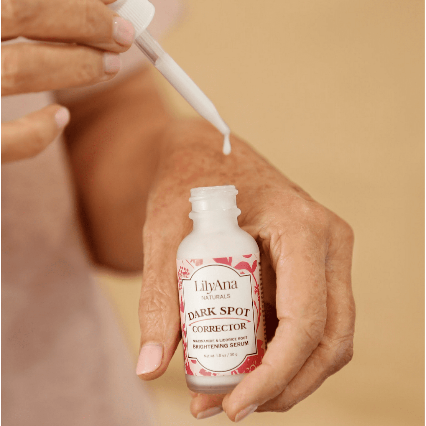 LilyAna Naturals Dark Spot Corrector Serum with Kojic Acid and Niacinamide, 100% Vegan, Cruelty-Free, Paraben and Sulphate Free,1 oz