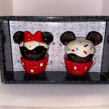 Mickey & Minnie Cupcake Salt & Pepper Shakers Fashions for Home