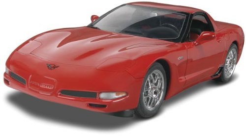 Revell Monogram 1/25 2004 Corvette Z06 Model Kit