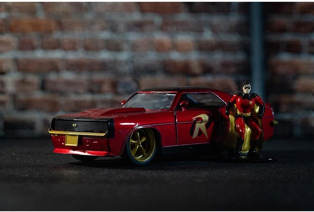 DC Comics 1:32 1969 Chevy Camaro Die-cast Car w/ 1.65" Robin Figure, Toys for Kids and Adults