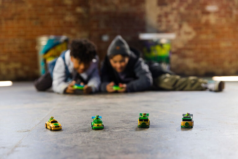 Teenage Mutant Ninja Turtles Remote Control Micro Shell Racers - Michelangelo