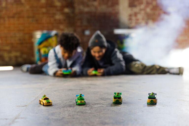 Teenage Mutant Ninja Turtles Remote Control Micro Shell Racers - Michelangelo
