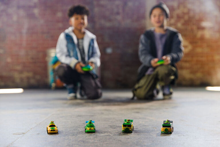 Teenage Mutant Ninja Turtles Remote Control Micro Shell Racers - Michelangelo