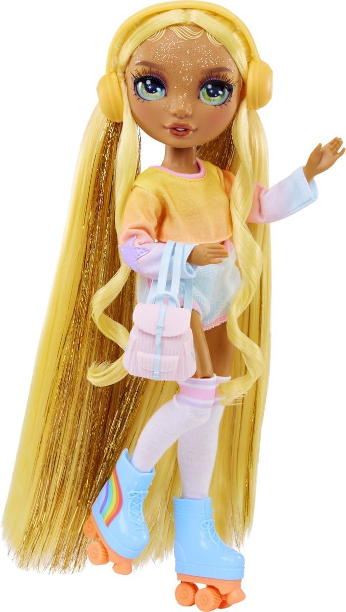 Rainbow High Fashion Pack, Assorted Pack Includes 1 Random Outfit w/Shoes, Jewelry and Play Accessories. Which Outfit Will You Get? Mix & Match to Create Tons of Fun Looks. Kids Toy Gift Ages 4-12