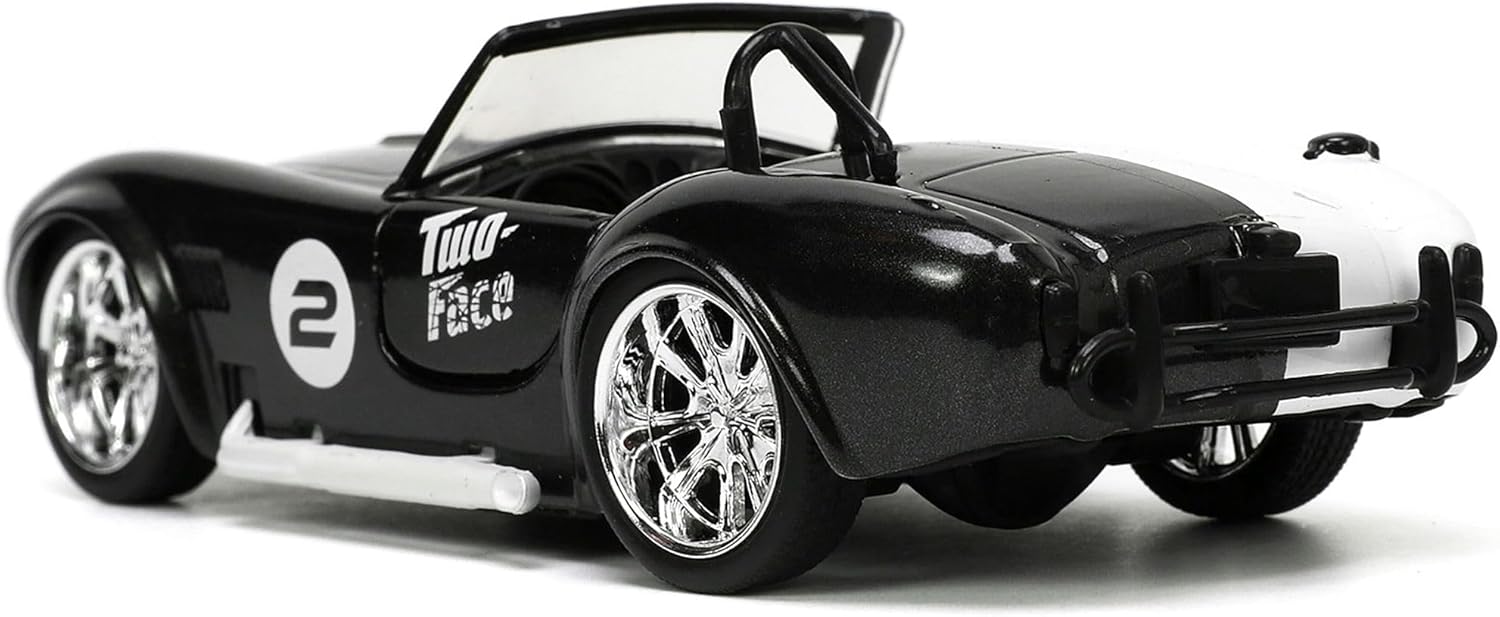 DC Comics 1:32 1965 Shelby Cobra 427 SC Die-cast Car w/ 1.65" Two Face Figure, Toys for Kids and Adults