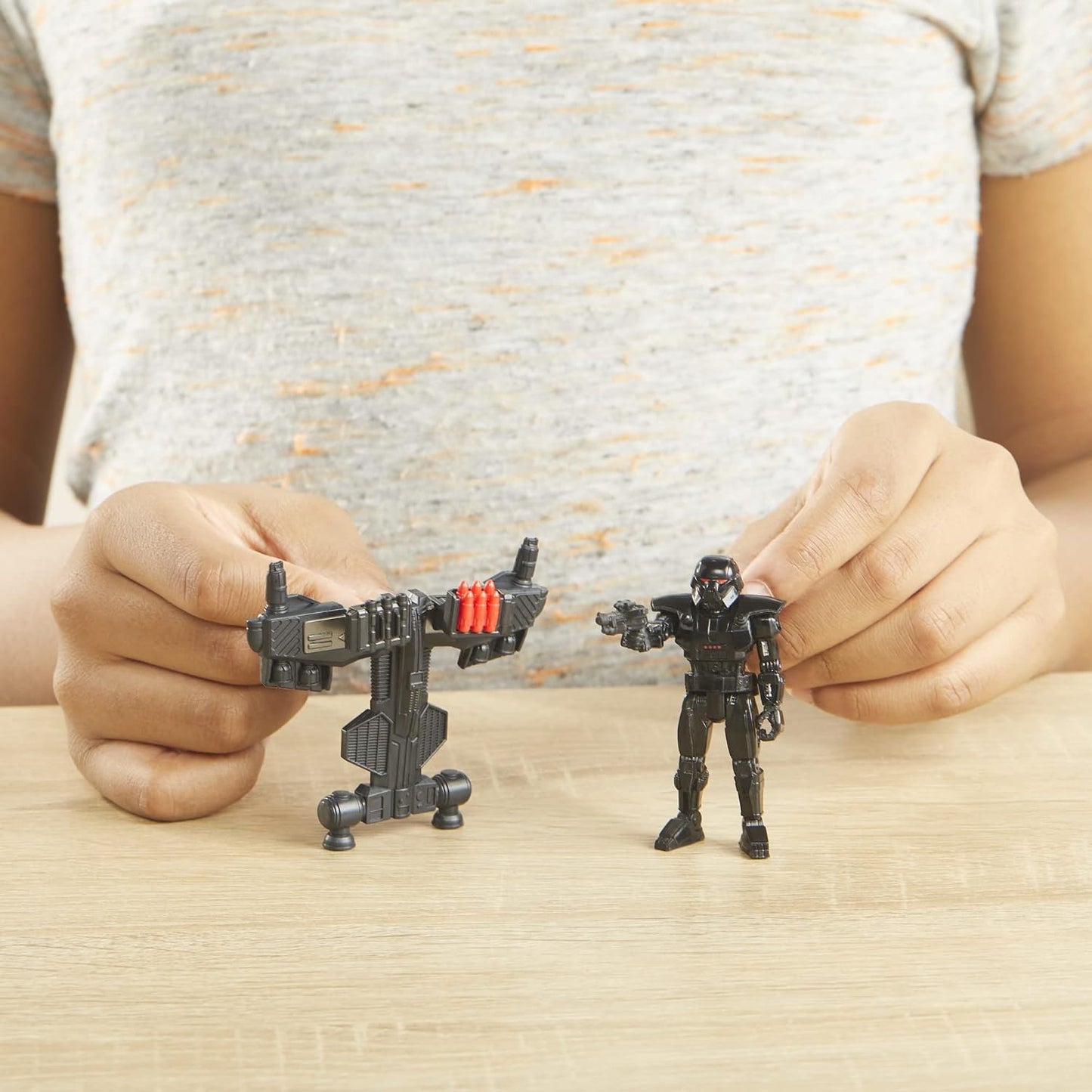 STAR WARS Mission Fleet Gear Class Dark Trooper Attack from Above, 2.5-Inch-Scale Figure and Vehicle, Toys for Kids Ages 4 and Up