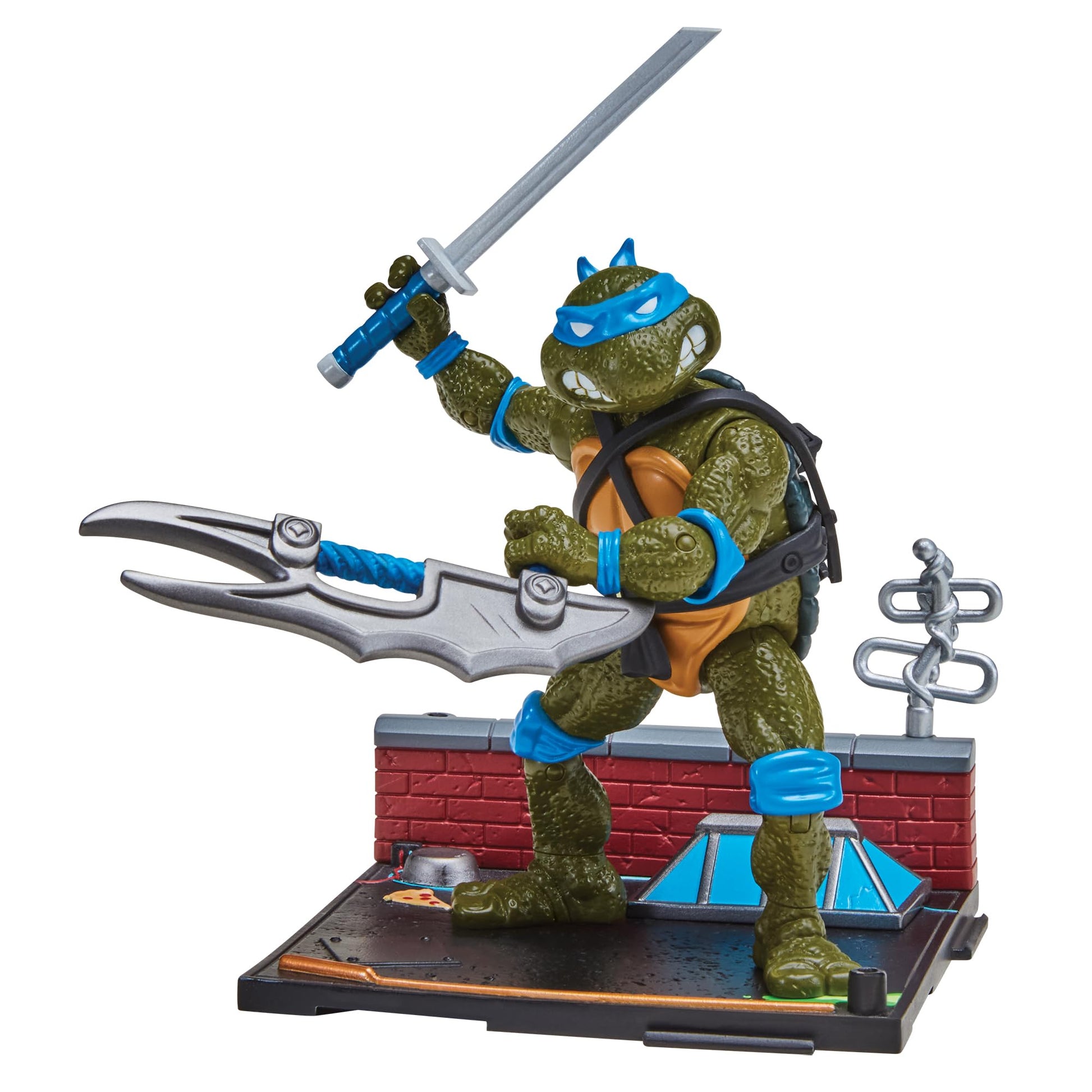 Teenage Mutant Ninja Turtles: 4” Remastered Leonardo Fashions for Home
