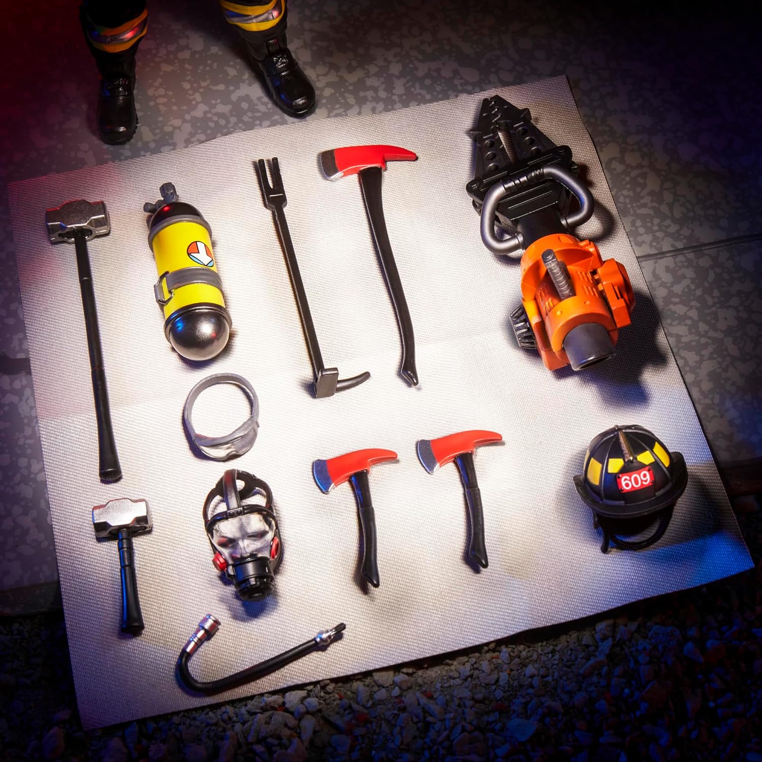 G.I. Joe Classified Series Legacy Collection - Search & Rescue Firefighter, Collectible 6 Inch Action Figure with 14 Accessories