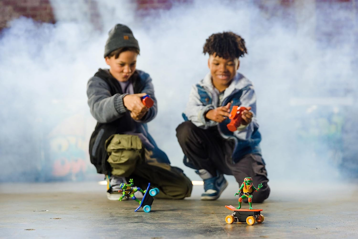 Teenage Mutant Ninja Turtles Michelangelo Half Pipe RC Vehicle Movie Edition Ages 5+ - Skate + Performs Tricks - 2.4GHz RC Controller - Fashions for Home