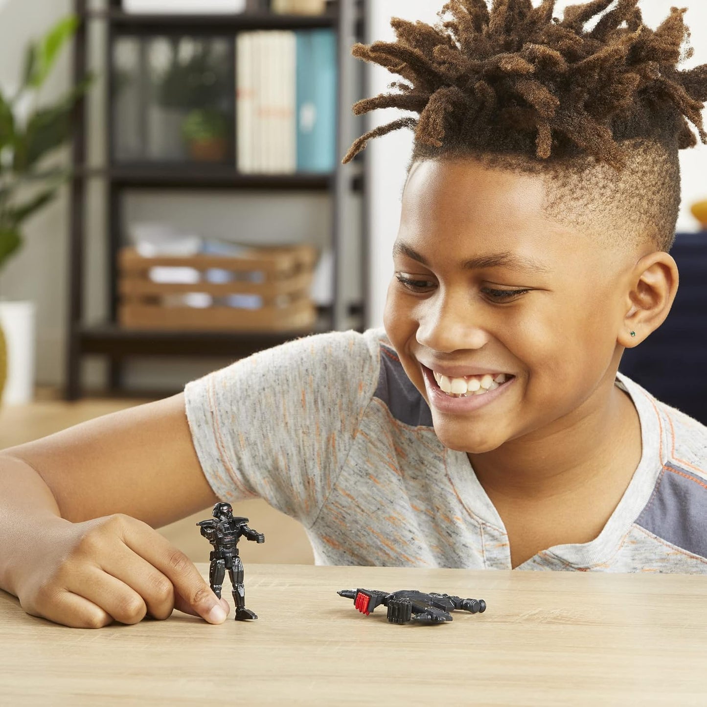 STAR WARS Mission Fleet Gear Class Dark Trooper Attack from Above, 2.5-Inch-Scale Figure and Vehicle, Toys for Kids Ages 4 and Up