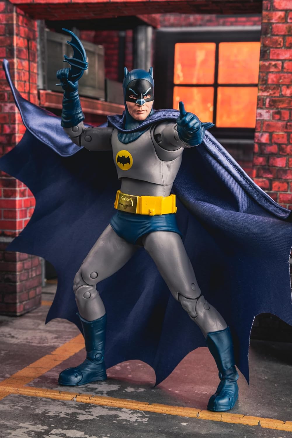 McFarlane Toys - DC Multiverse Batman (Batman: Classic TV Series) 7in Action Figure