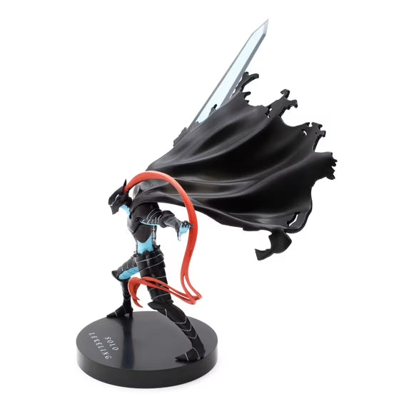 CultureFly Solo Leveling Igris 9-Inch Collectible Deluxe Vinyl Figure Fashions for Home