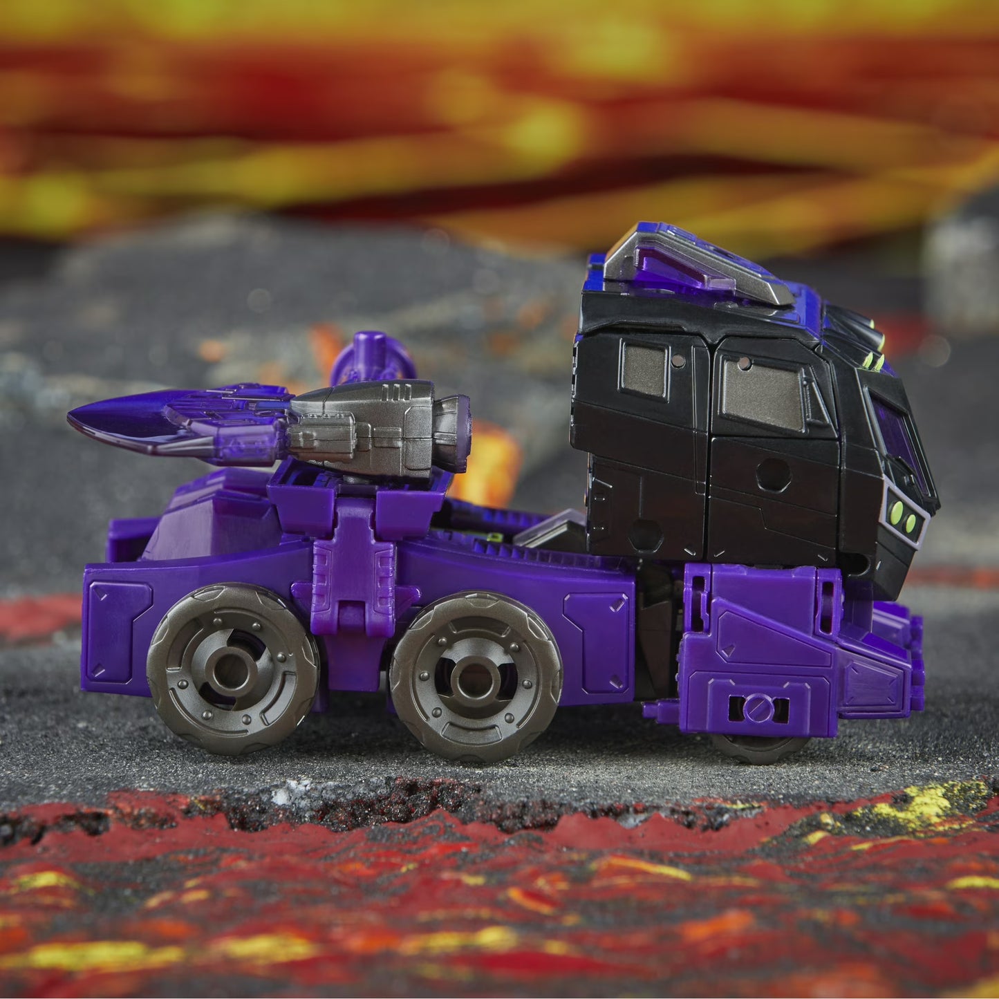 Transformers Legacy United Voyager Class Animated Universe Decepticon Motormaster, 7-inch Converting Action Figure, for Boys and Girls Ages 8+ Fashions for Home