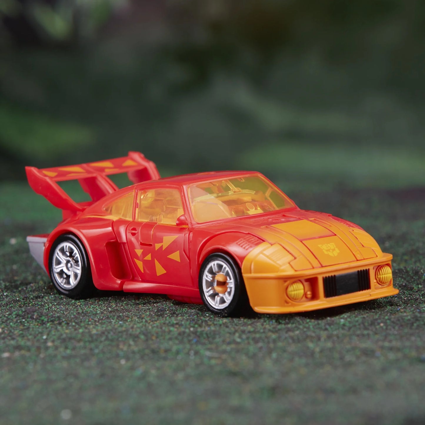 Transformers: Legacy Evolution G2 Universe Autobot Jazz - Fashions for Home