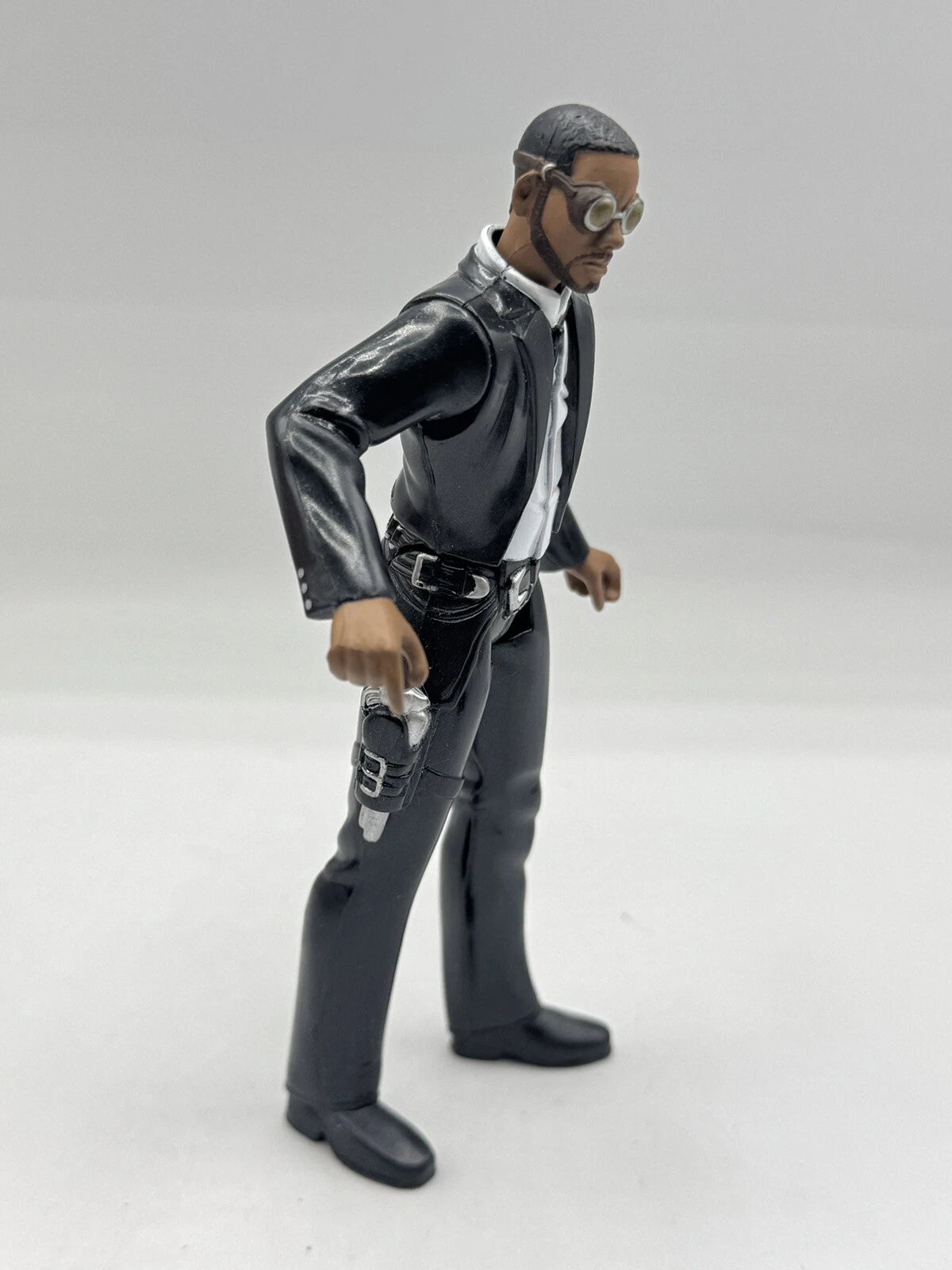 Wild Wild West:The Movie Will Smith As James West with Demolition Pool Ball Fashions for Home