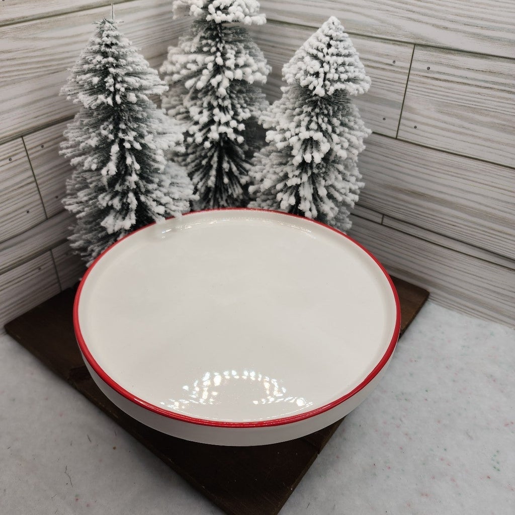 red-white-cake-stand